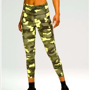Lululemon Fast and Free Camo leggings 25inch